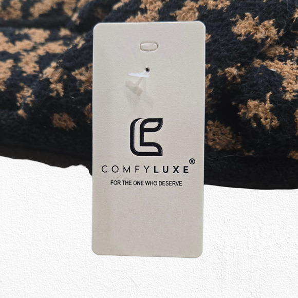 ComfyLuxe Black Leopard Print Cozy Fuzzy Slippers M/L (8–10) Plush Crossband NWT - Picture 4 of 9